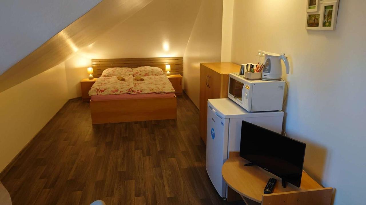 Penzion Tcv Pardubice Exterior photo