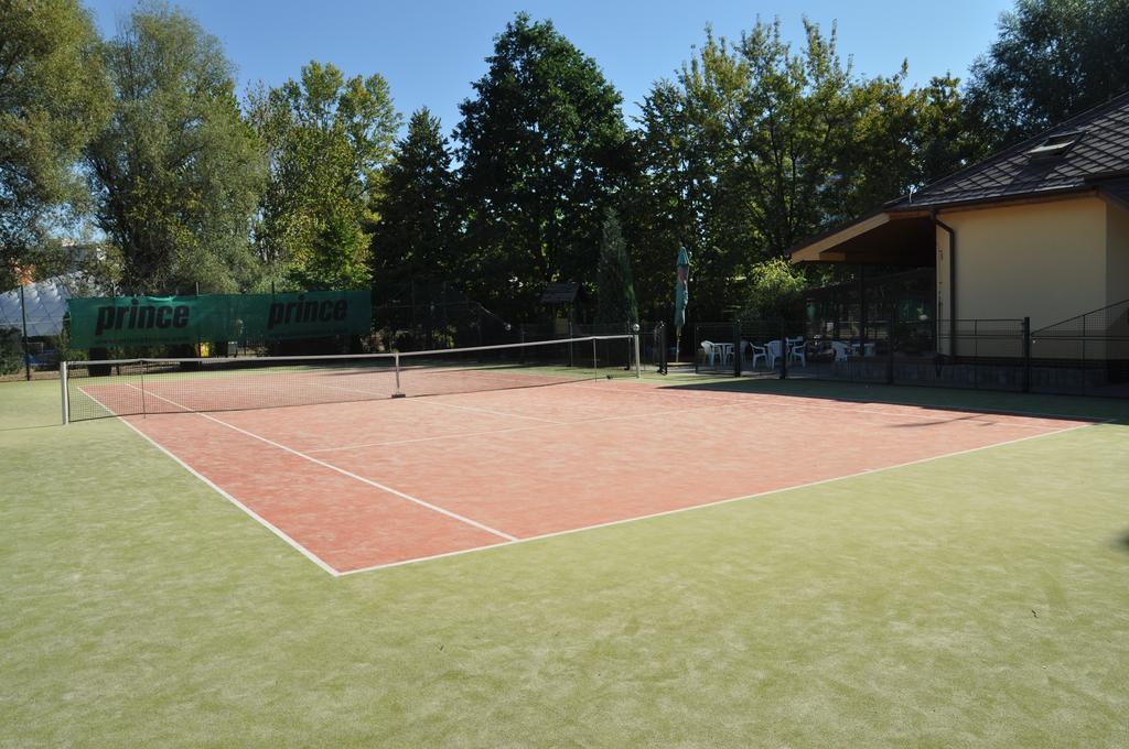 Penzion Tcv Pardubice Exterior photo